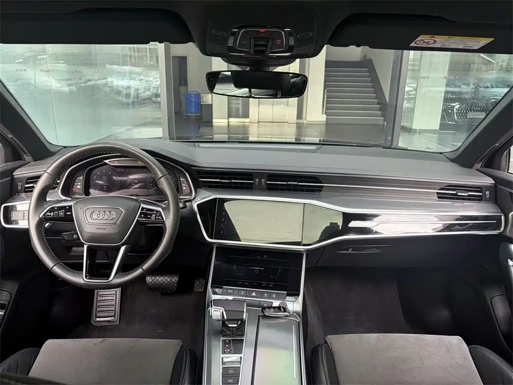 Audi A6L New Energy 2020 55 TFSI e quattro купить на сайте DeffCars