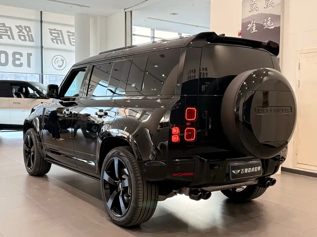 Land Rover Defender 2025 110 3.0T P400 X-Dynamic SE купить на сайте DeffCars