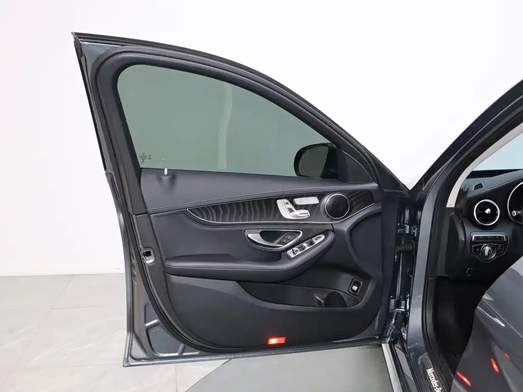 Mercedes-Benz C-Class 2020 C 260 L Sports Edition купить на сайте DeffCars