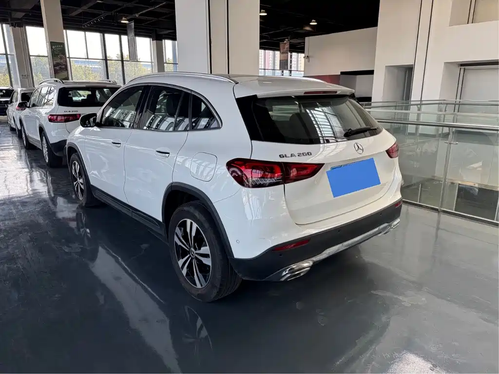 Mercedes-Benz GLA 2020 GLA 200 купить на сайте DeffCars