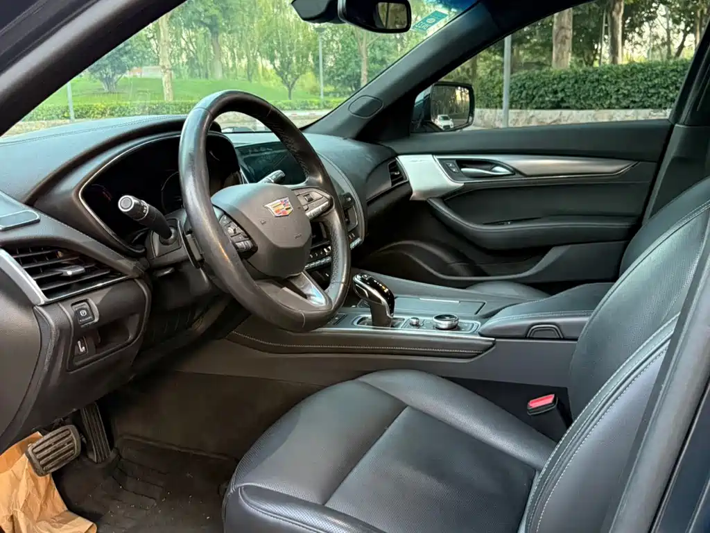 Cadillac CT5 2020 28T luxury model купить на сайте DeffCars