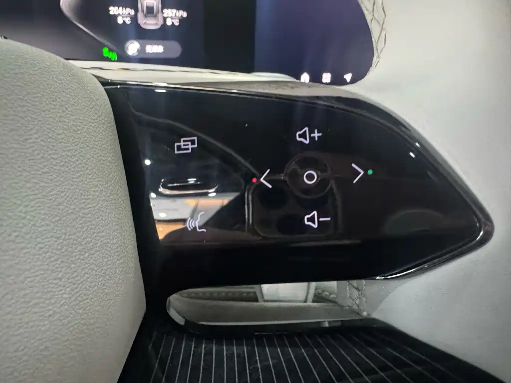 Xingtu Yaoguang 2023 400T four-wheel drive luxury version купить на сайте DeffCars
