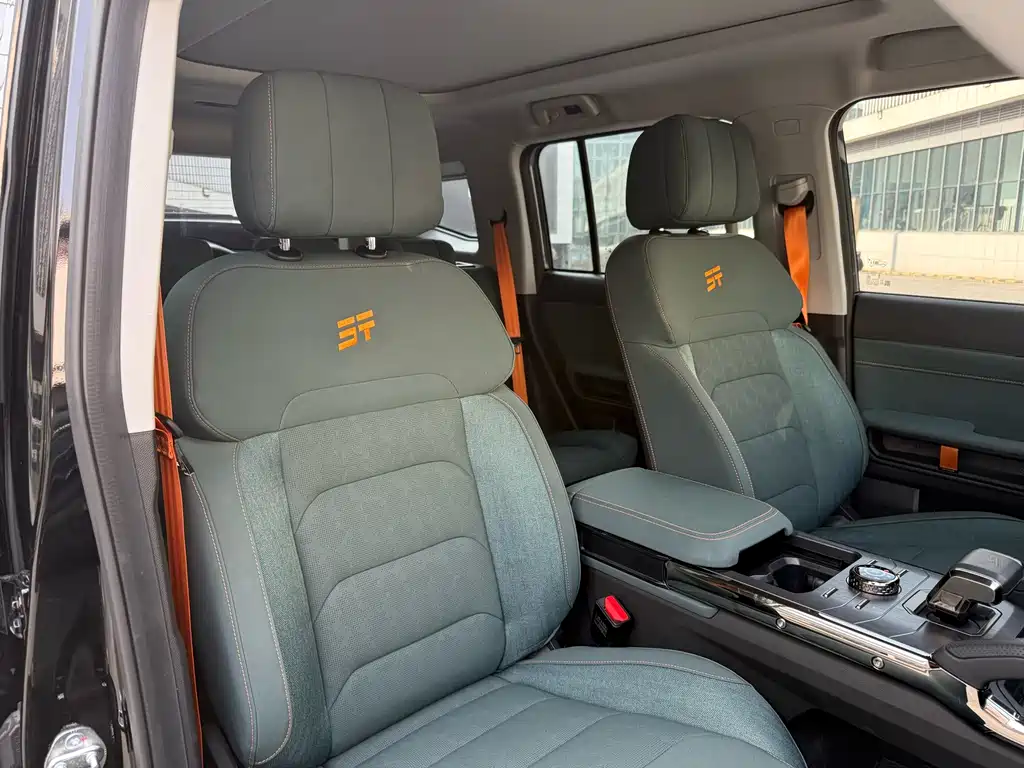 Jietu Traveler 2023 2.0T four-wheel drive crossover PRO купить на сайте DeffCars