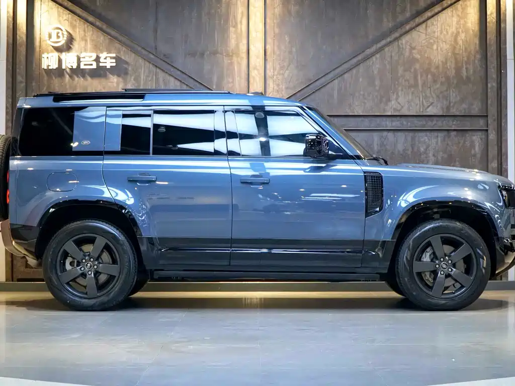 Land Rover Defender 2022 110 P400 X-DYNAMIC HSE купить на сайте DeffCars