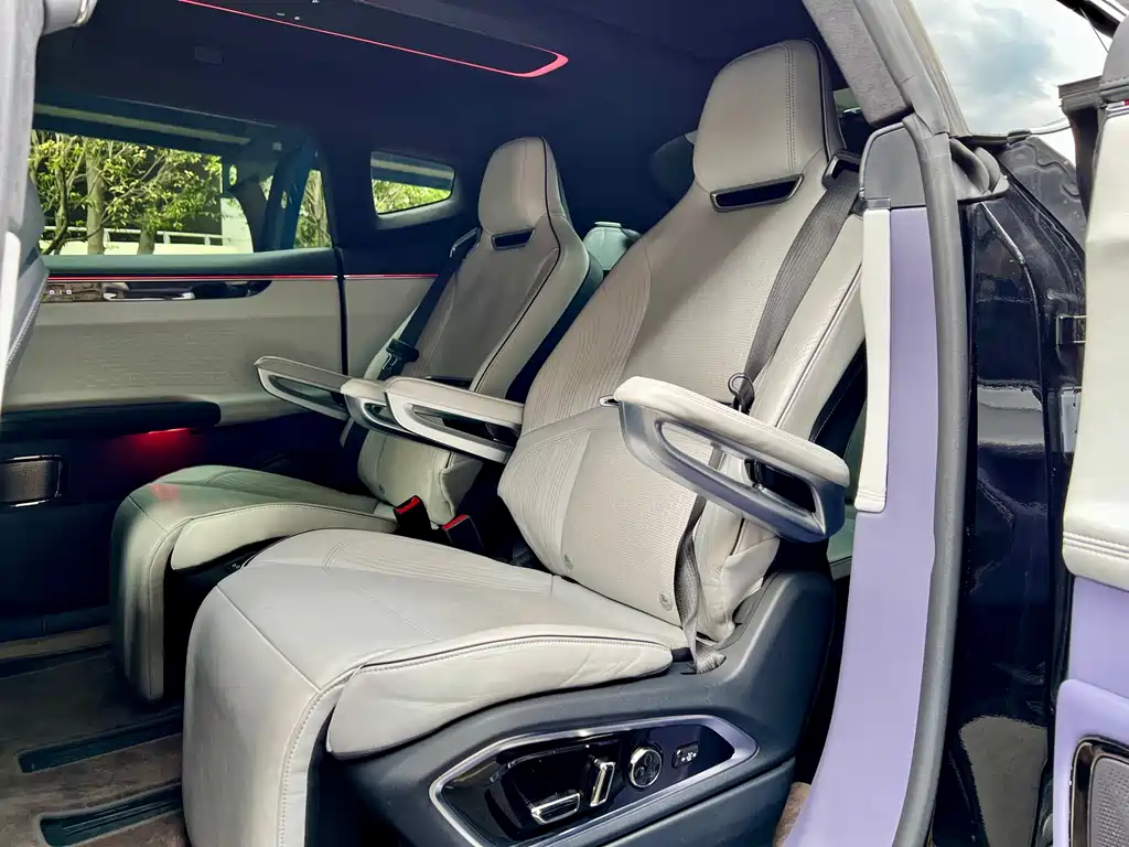 Gaohe HiPhi X 2021 flagship version 6 seats купить на сайте DeffCars