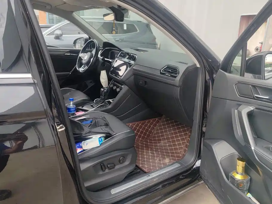 Tiguan L plug-in hybrid 2020 430PHEV plug-in hybrid flagship version купить на сайте DeffCars