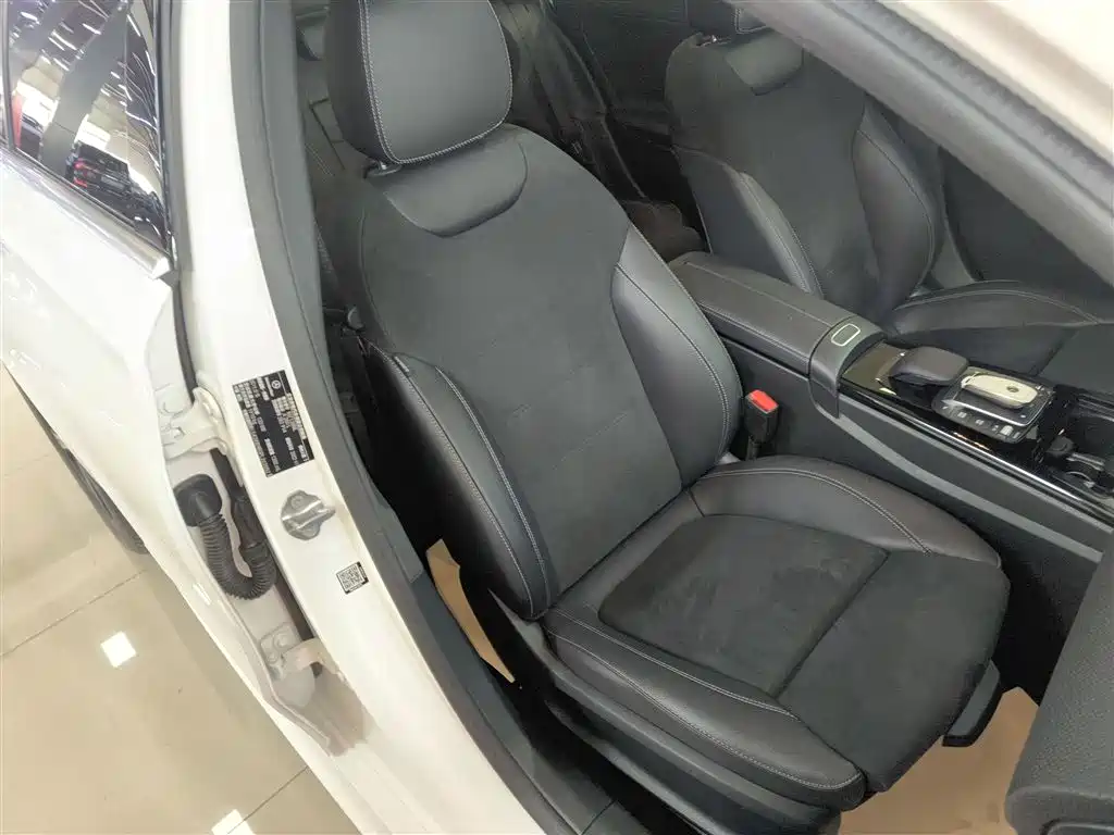 Mercedes-Benz A-Class 2022 Facelift Three A 200 L Sports Sedan Fashionable купить на сайте DeffCars