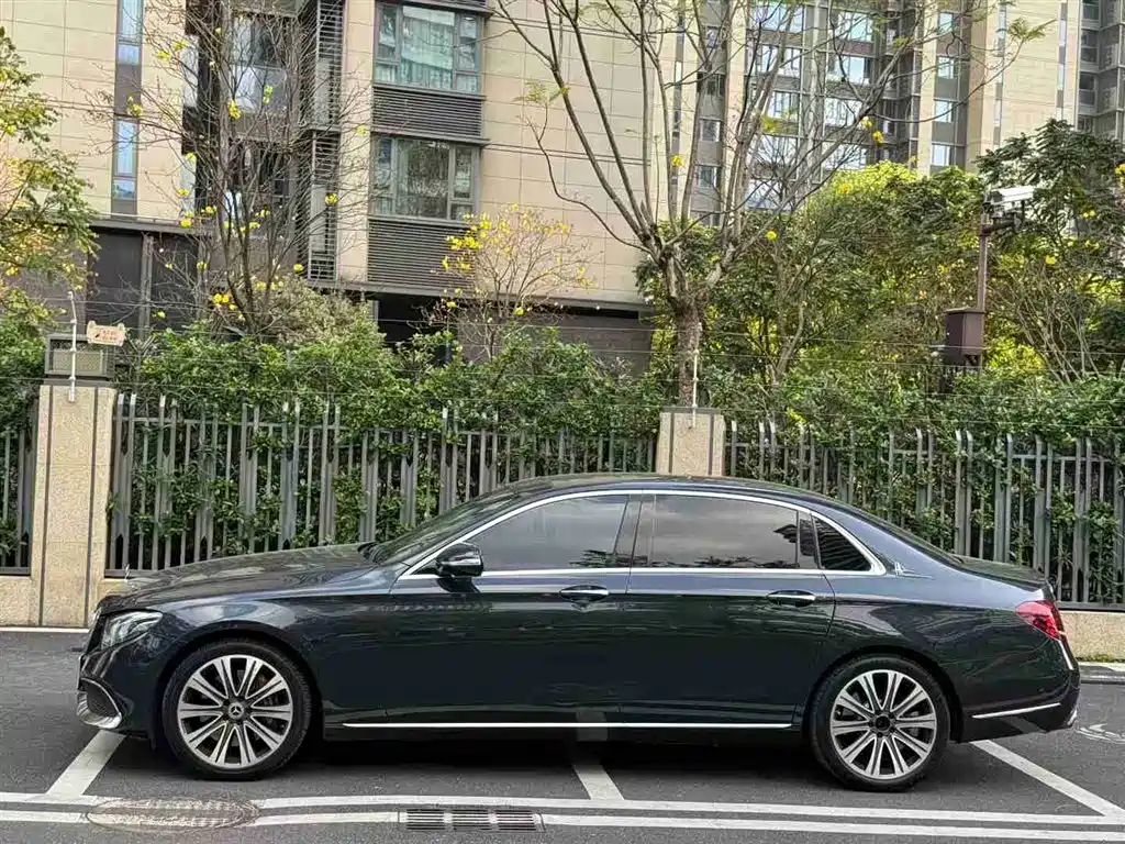 Mercedes-Benz E-Class 2017 E 320 L 4MATIC купить на сайте DeffCars