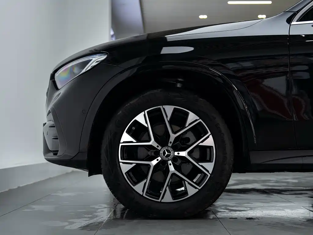 Mercedes-Benz GLC 2024 GLC 260 L 4MATIC luxury model 5 seats купить на сайте DeffCars