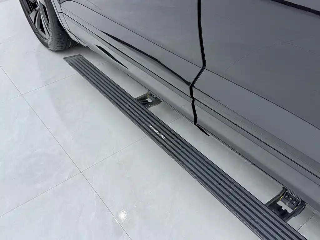 Touareg 2022 3.0TSI Ruixiang Edition Obsidian Sports Package купить на сайте DeffCars