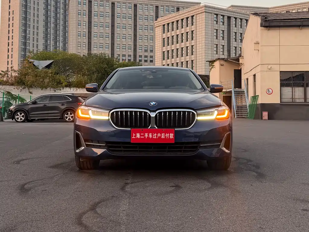 BMW 5 Series 2022 530Li Leading Luxury Package купить на сайте DeffCars