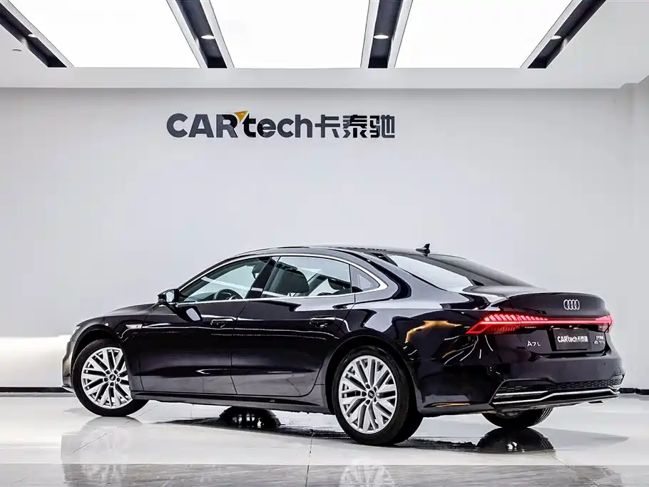 Audi A7L 2024 45TFSI S-line Dream Building Liquid Crystal Package купить на сайте DeffCars