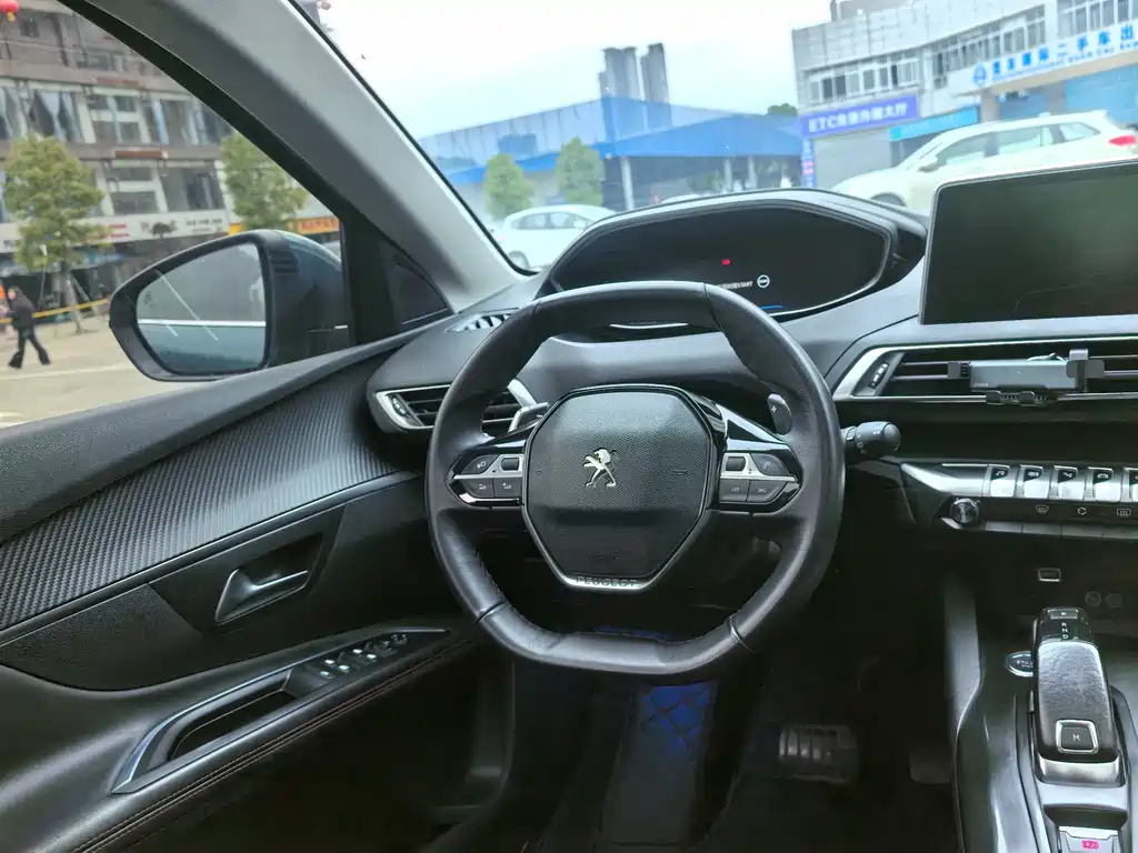 Peugeot 5008 2019 350THP 5-seater elite version купить на сайте DeffCars