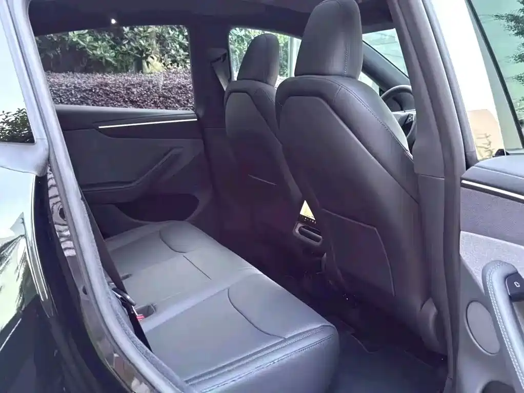 Audi Q5L 2024 45 TFSI luxury and dynamic model купить на сайте DeffCars