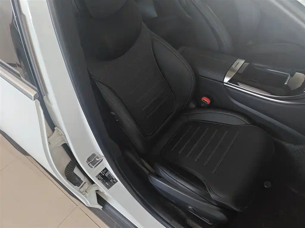 Mercedes-Benz GLC 2023 GLC 260 L 4MATIC luxury model 5 seats купить на сайте DeffCars