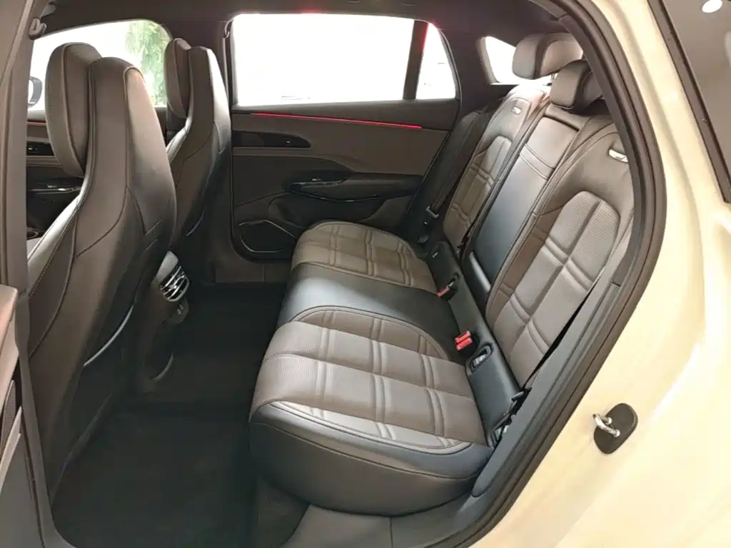 Hongqi EH7 2024 690 Pro купить на сайте DeffCars