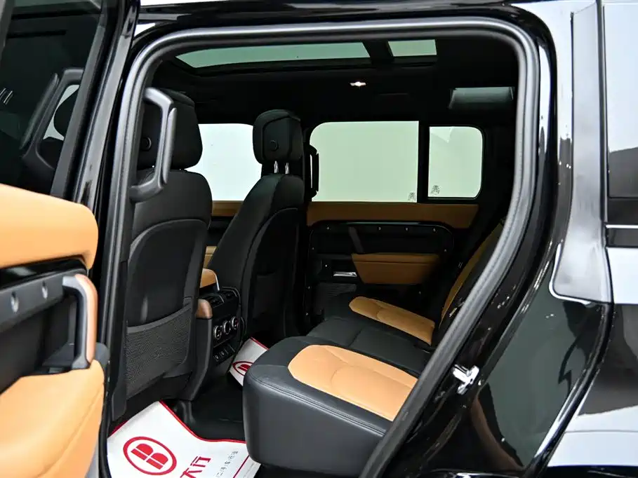 Land Rover Defender 2024 110 3.0T P400 X-DYNAMIC HSE купить на сайте DeffCars