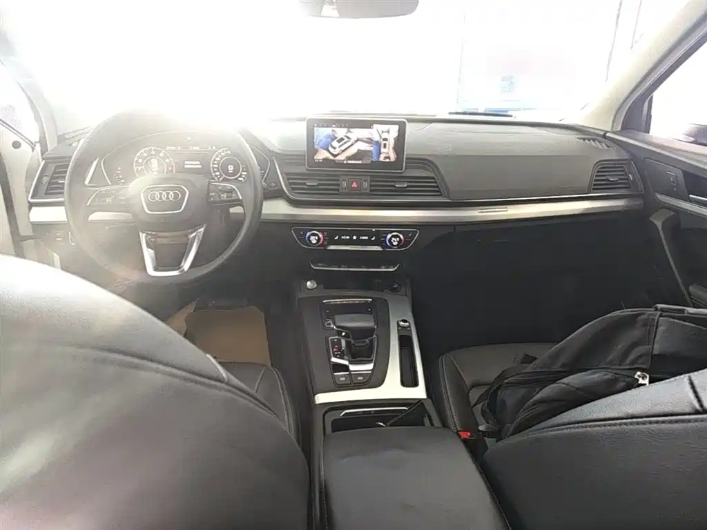 Audi Q5L 2020 facelift 40 TFSI enjoys fashionable style купить на сайте DeffCars