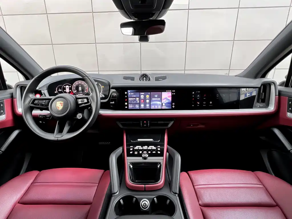 Cayenne New Energy 2024 Cayenne E-Hybrid 2.0T купить на сайте DeffCars