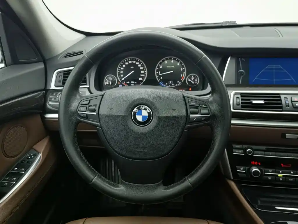 BMW 5 Series GT 2011 535i Elegant купить на сайте DeffCars