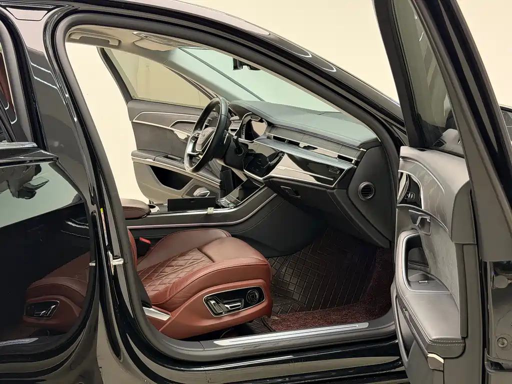 Audi A8 2023 A8L 50 TFSI quattro Premium Selection купить на сайте DeffCars