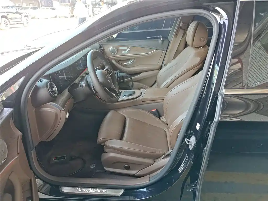 Mercedes-Benz E-Class New Energy 2022 facelift E 350 e L plug-in hybrid sedan купить на сайте DeffCars