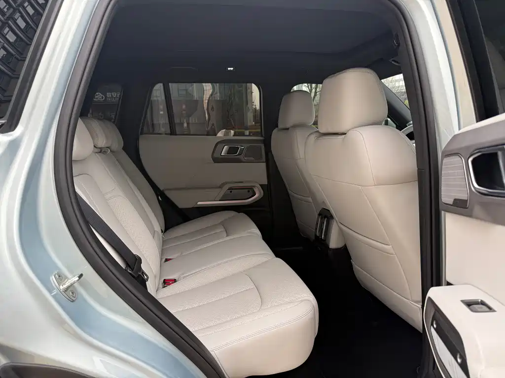 Titanium 3 2025 501KM four-wheel drive Ultra version купить на сайте DeffCars