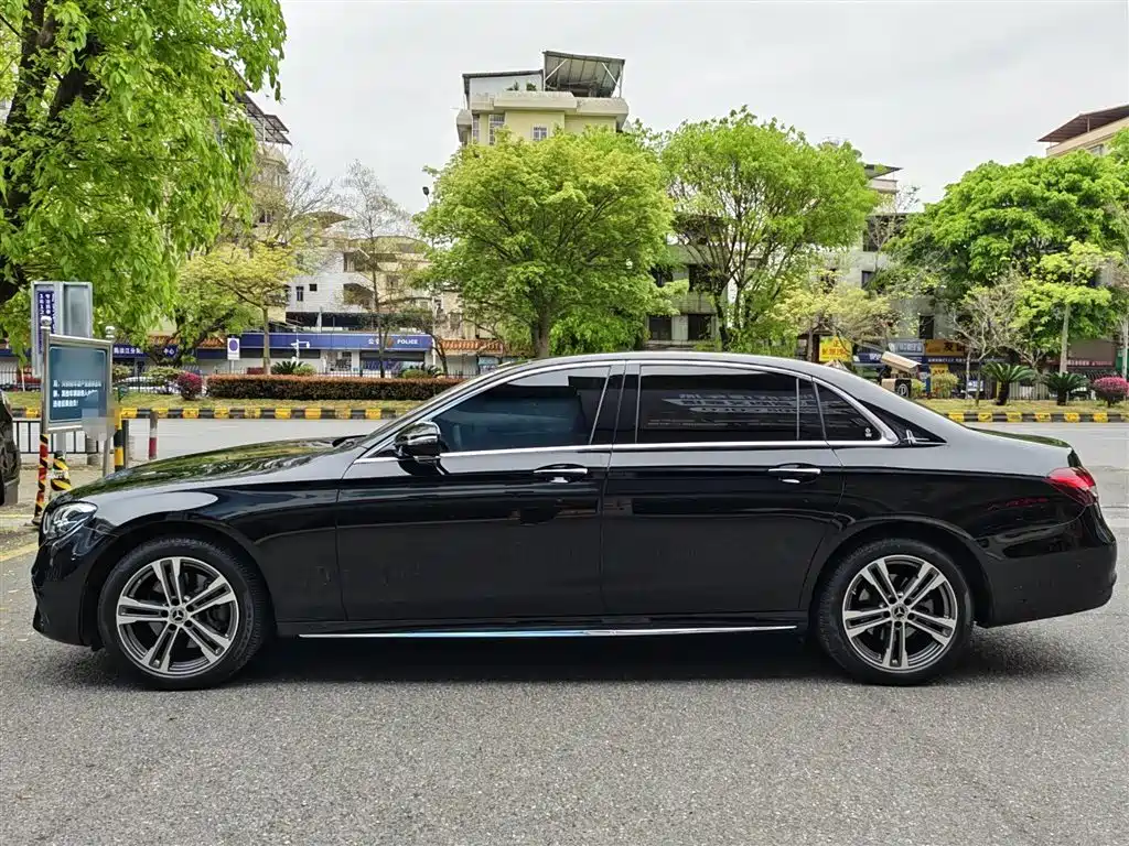 Mercedes-Benz E-Class 2022 facelift E 260 L sporty купить на сайте DeffCars