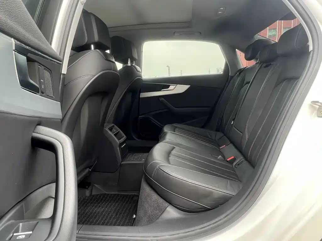 Audi A4L 2020 40 TFSI Fashionable and Dynamic купить на сайте DeffCars