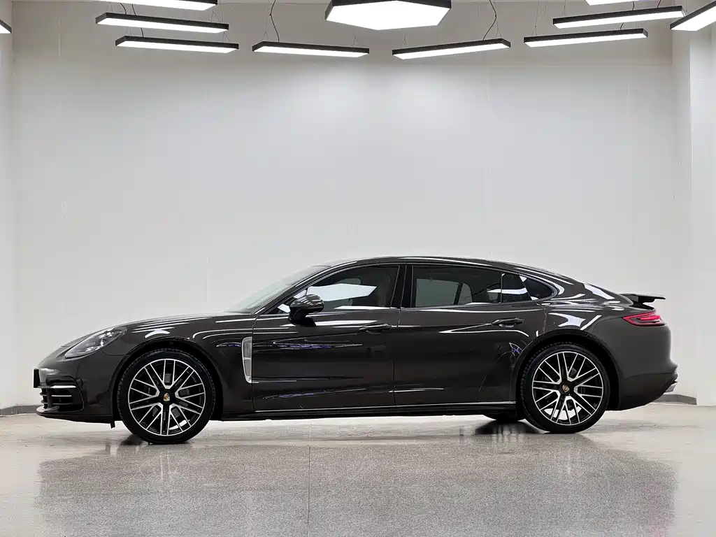 Panamera 2019 Panamera Executive Extended Edition 2.9T купить на сайте DeffCars