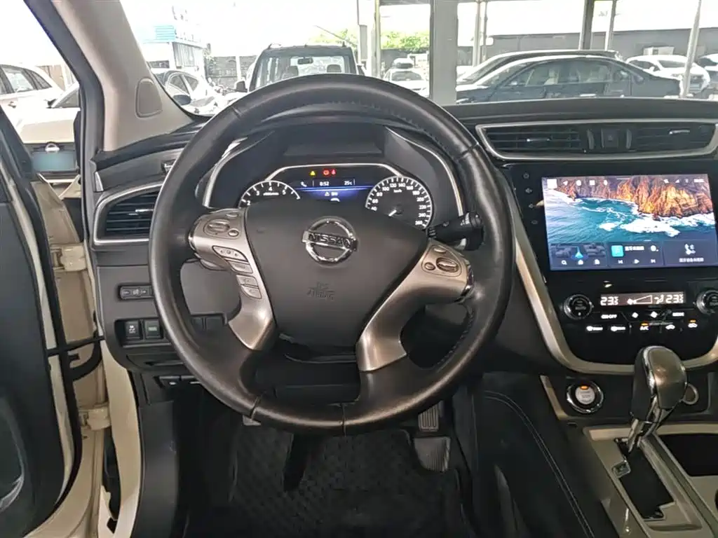 Loulan 2021 2.5L XL 2WD Intelligent Connected Deluxe Edition купить на сайте DeffCars