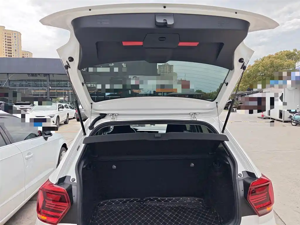 Polo 2019 Plus 1.5L Automatic Panoramic Enjoyment Edition купить на сайте DeffCars