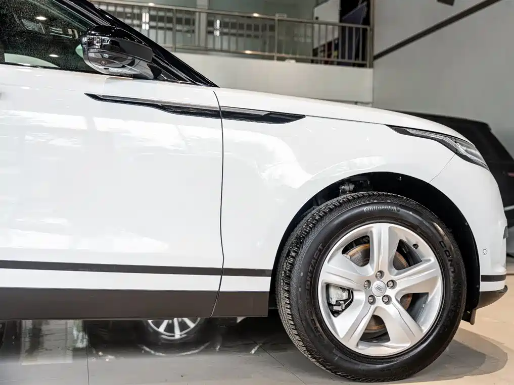 Range Rover Velar 2025 S купить на сайте DeffCars