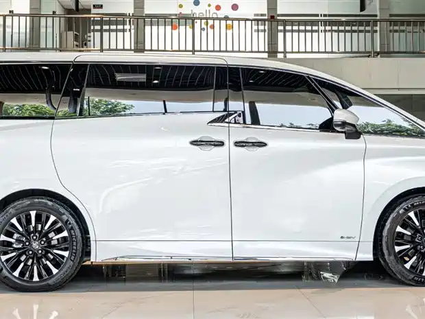 Wilfa 2024 Crown Dual Engine 2.5L Supreme Executive Edition купить на сайте DeffCars