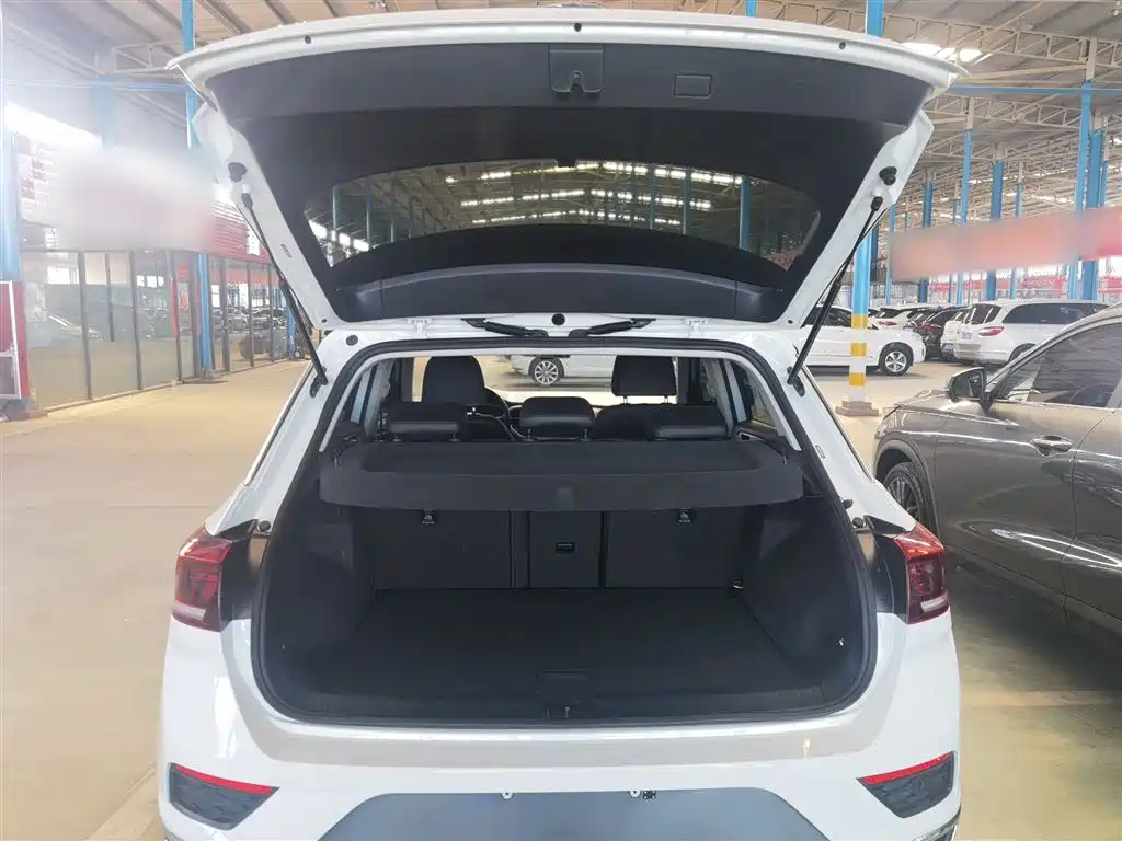 T-ROC 2019 230TSI DSG two-wheel drive aggressive model National VI купить на сайте DeffCars