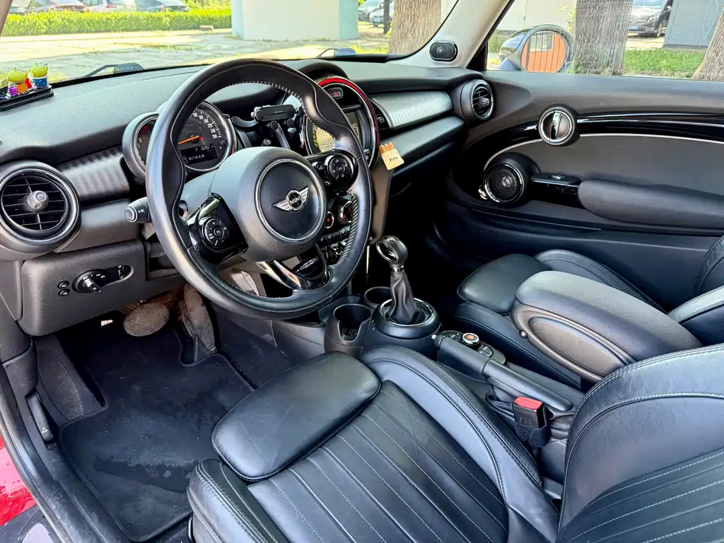 MINI 2018 1.5T COOPER Artist купить на сайте DeffCars