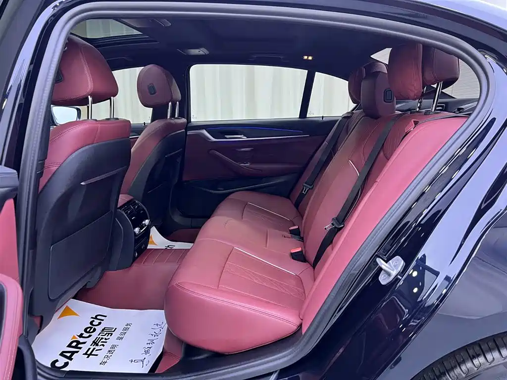 BMW 5 Series 2022 facelift 530Li leading M sports package купить на сайте DeffCars