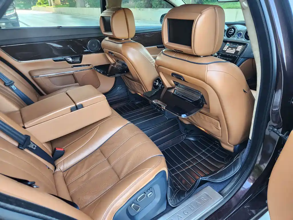 Jaguar XJ 2013 XJL 3.0 SC four-wheel drive flagship business version купить на сайте DeffCars