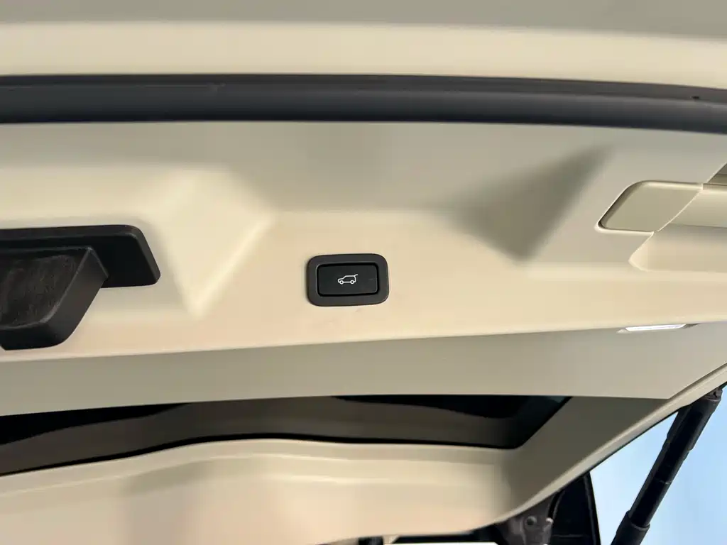 Range Rover 2021 3.0 L6 Legend Extended Classic Edition купить на сайте DeffCars