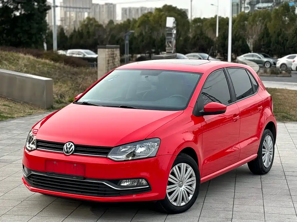Polo 2016 1.6L automatic comfort model купить на сайте DeffCars