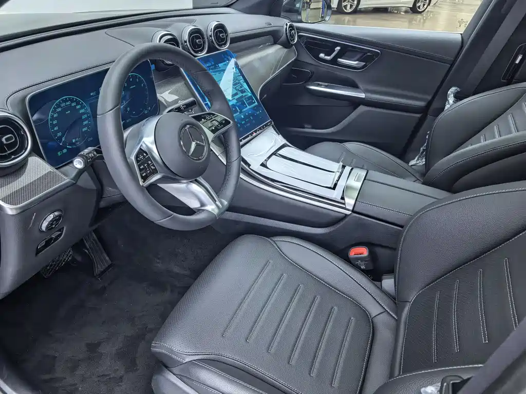 Mercedes-Benz GLC 2024 GLC 260 L 4MATIC Dynamic 7-seater купить на сайте DeffCars