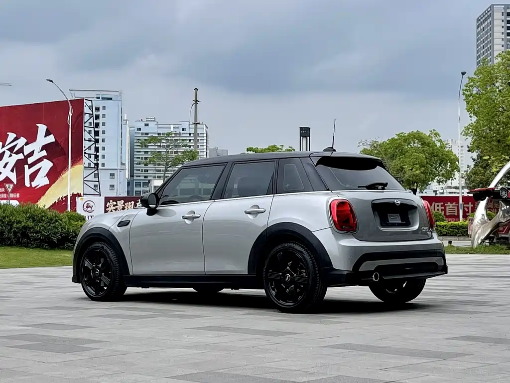 MINI 2023 1.5T COOPER Artist Five-Door Edition купить на сайте DeffCars
