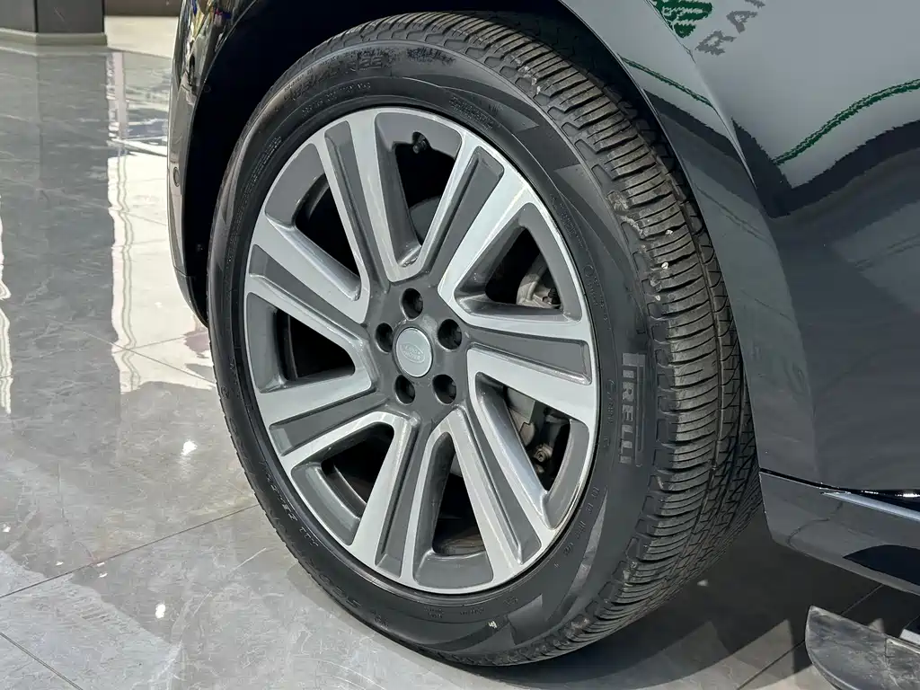 Range Rover 2024 3.0 L6 400PS Genesis Extended Edition купить на сайте DeffCars