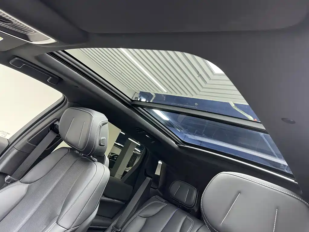 Cadillac XT5 2025 2.0T luxury model купить на сайте DeffCars