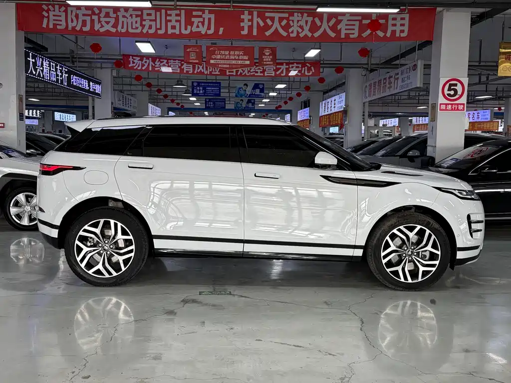 Range Rover Evoque 2023 Evoque L 249PS Luxury Edition купить на сайте DeffCars