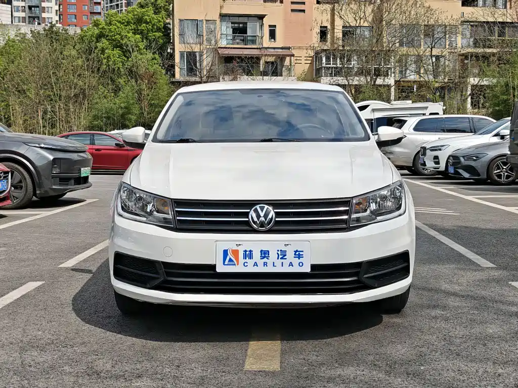 Santana 2021 1.5L Manual Fashion Edition купить на сайте DeffCars