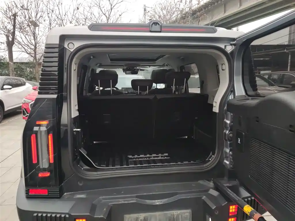 Jietu Traveler 2023 2.0T four-wheel drive conquers купить на сайте DeffCars