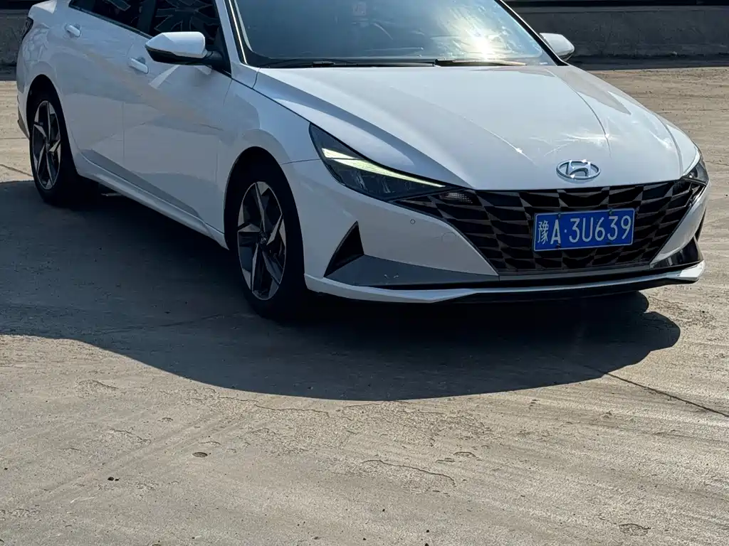 Elantra 2023 1.5L CVT LUX Premium Edition купить на сайте DeffCars