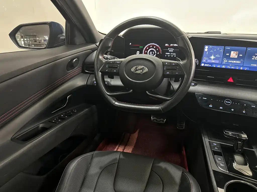 Elantra 2021 240TGDi DCT LUX Premium Edition купить на сайте DeffCars