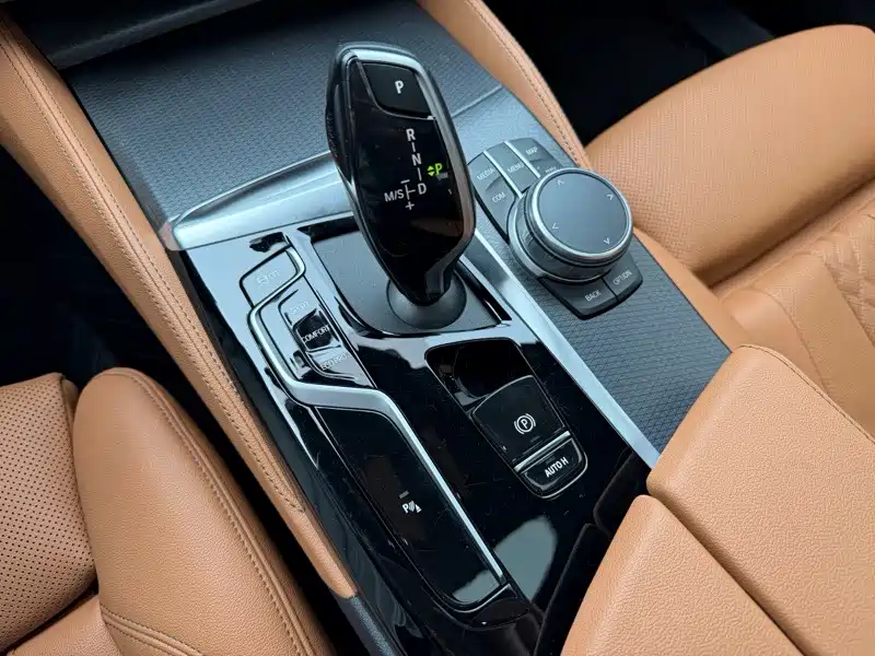 BMW 5 Series Imported 2022 530i M Sports Package купить на сайте DeffCars